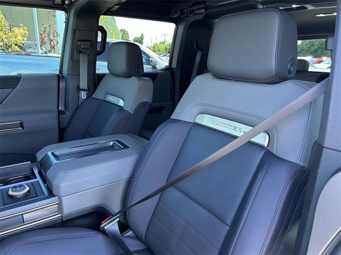New 2025 GMC Hummer EV 3X image 25