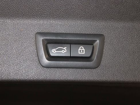 Used 2019 BMW X3 sDrive30i w/ Convenience Package RWD image 16