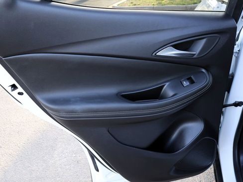 Used 2025 Buick Encore GX Preferred FWD image 21