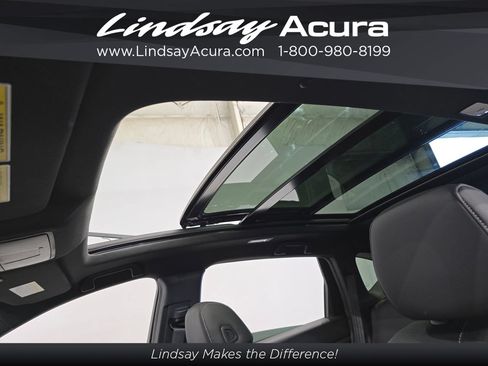 Used 2025 Acura RDX SH-AWD image 22