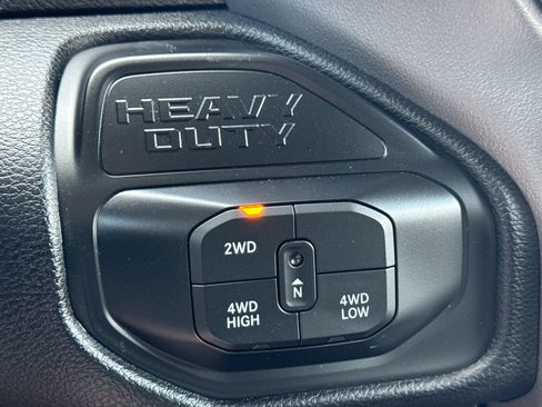 Used 2026 RAM 2500 Big Horn AWD/4WD image 20
