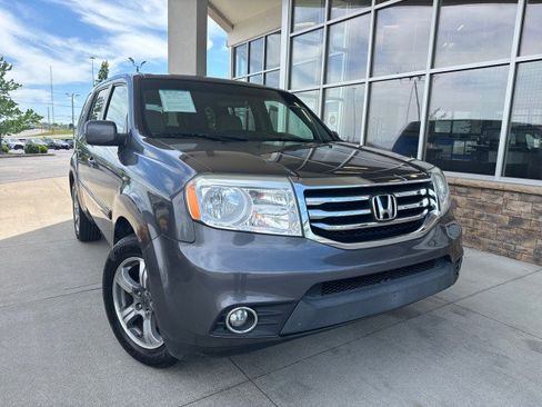 Used 2015 Honda Pilot SE image 2