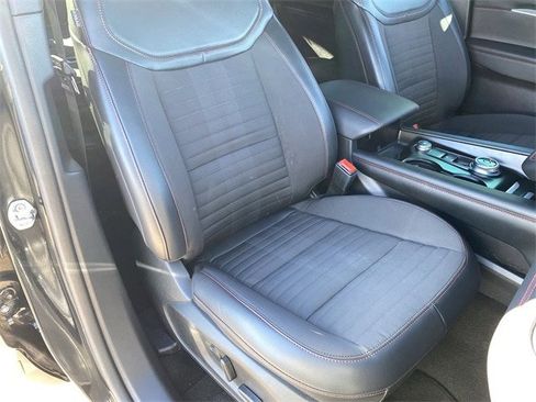 Used 2025 Ford Explorer ST-Line image 11