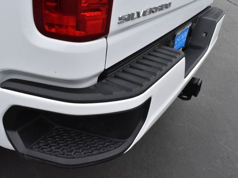 Certified 2025 Chevrolet Silverado 2500 LT w/ Convenience Package image 10