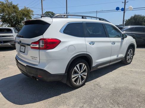 Used 2019 Subaru Ascent Touring w/ Popular Package #2 AWD/4WD image 4