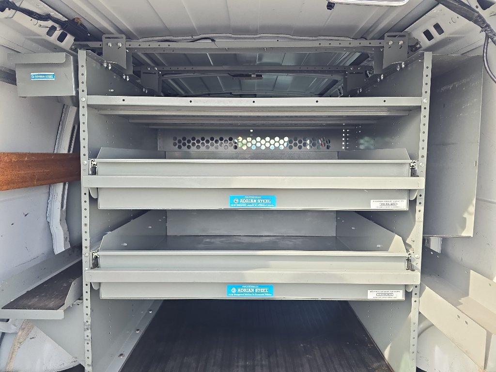 Used 2017 Chevrolet Express 2500 RWD image 10
