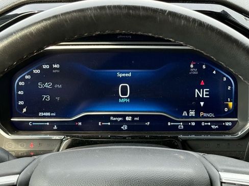 Used 2024 Chevrolet Silverado 1500 LT image 23