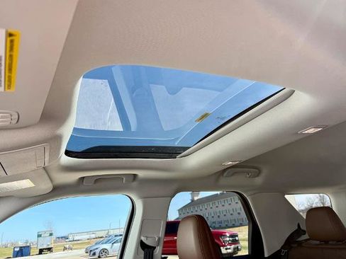 Certified 2025 Ford Bronco Sport Outer Banks w/ Outer Banks Tech Package+ image 32