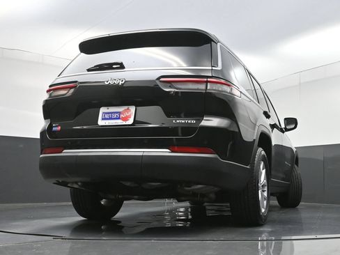 Used 2022 Jeep Grand Cherokee L Limited RWD image 36