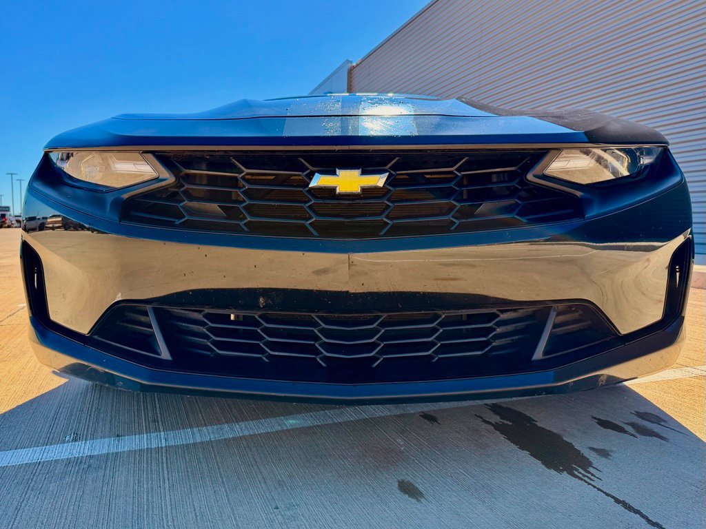 Used 2022 Chevrolet Camaro LT RWD image 7