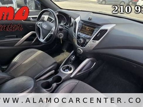 Used 2016 Hyundai Veloster w/ Option Group 02 FWD image 14
