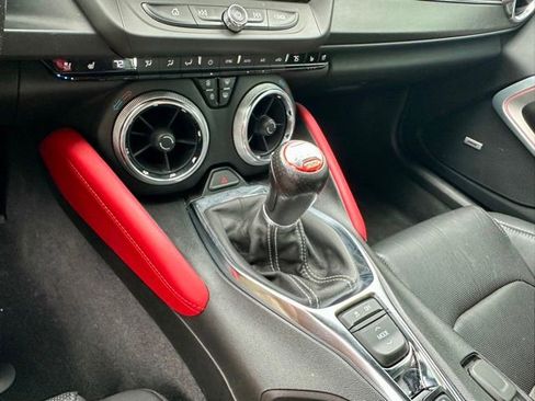 Used 2020 Chevrolet Camaro SS RWD image 25