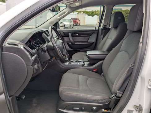 Used 2016 GMC Acadia SLE AWD/4WD image 15