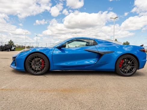 Used 2024 Chevrolet Corvette Z06 w/ Stealth Interior Trim Package RWD image 4