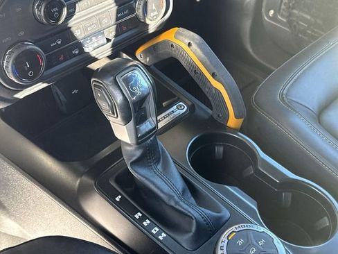 Used 2022 Ford Bronco Badlands w/ Sasquatch Package image 15