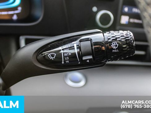 Used 2025 Hyundai Elantra Sport image 25