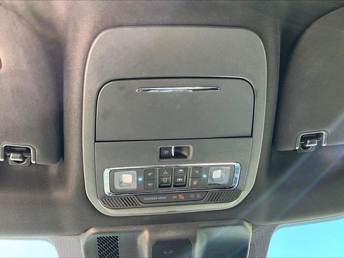 Used 2022 Ford F150 Lariat w/ Equipment Group 502A High AWD/4WD image 17