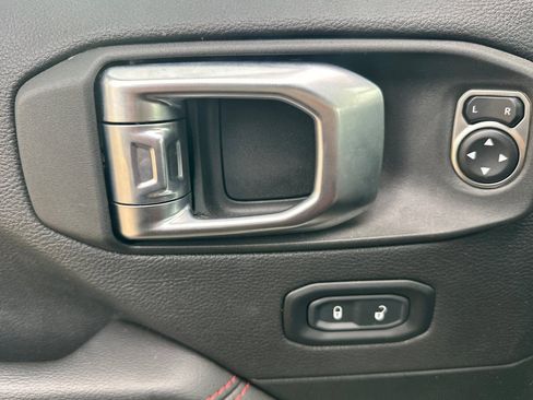 Used 2023 Jeep Wrangler Unlimited Rubicon 4xe image 10