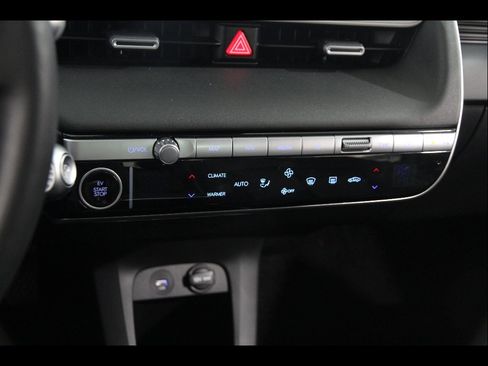 Certified 2024 Hyundai Ioniq 5 Limited AWD/4WD image 15