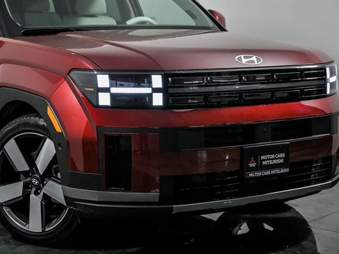 Used 2024 Hyundai Santa Fe Limited image 2