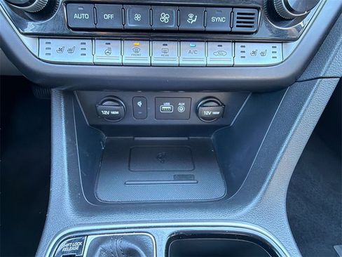 Used 2018 Hyundai Sonata Limited w/ Limited Ultimate Package 03 image 26