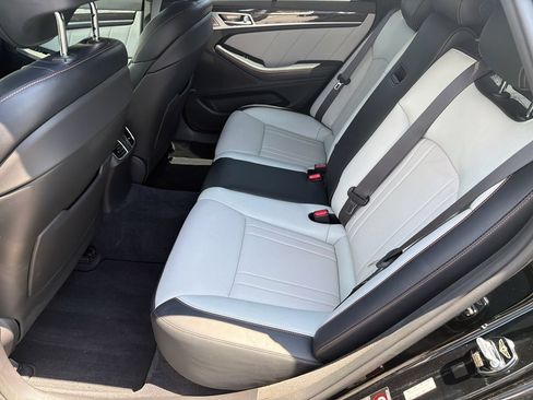 Used 2018 Genesis G80 3.3T Sport RWD image 21
