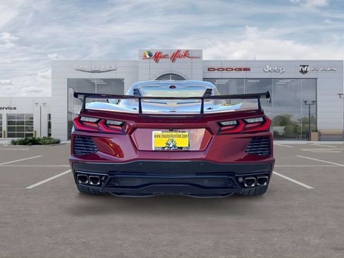 Used 2020 Chevrolet Corvette Stingray Preferred Cpe w/ 2LT Preferred Equipment Group RWD image 4