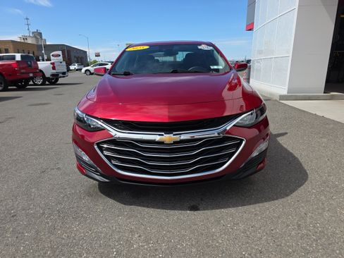 Used 2025 Chevrolet Malibu LT FWD image 5