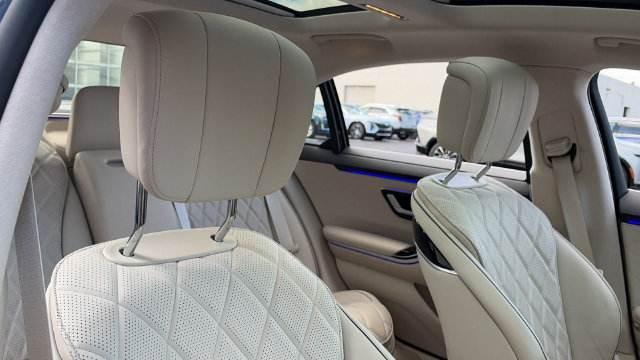 Used 2022 Mercedes-Benz S 500 4MATIC image 16