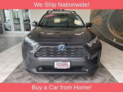 Used 2022 Toyota RAV4 XLE w/ Convenience Package AWD/4WD image 4