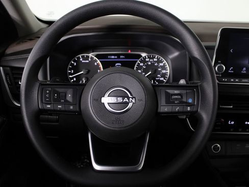 Certified 2023 Nissan Rogue SV image 10