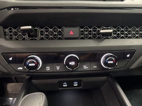 Certified 2024 Honda Accord EX image 37