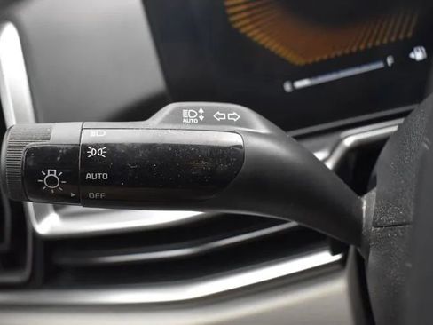 Used 2024 Kia Sorento S AWD/4WD image 25
