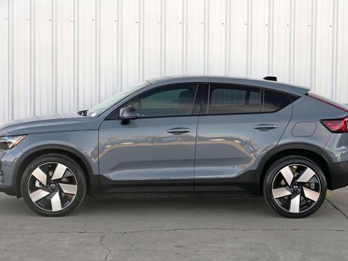 Used 2023 Volvo C40 P8 Recharge Ultimate image 45