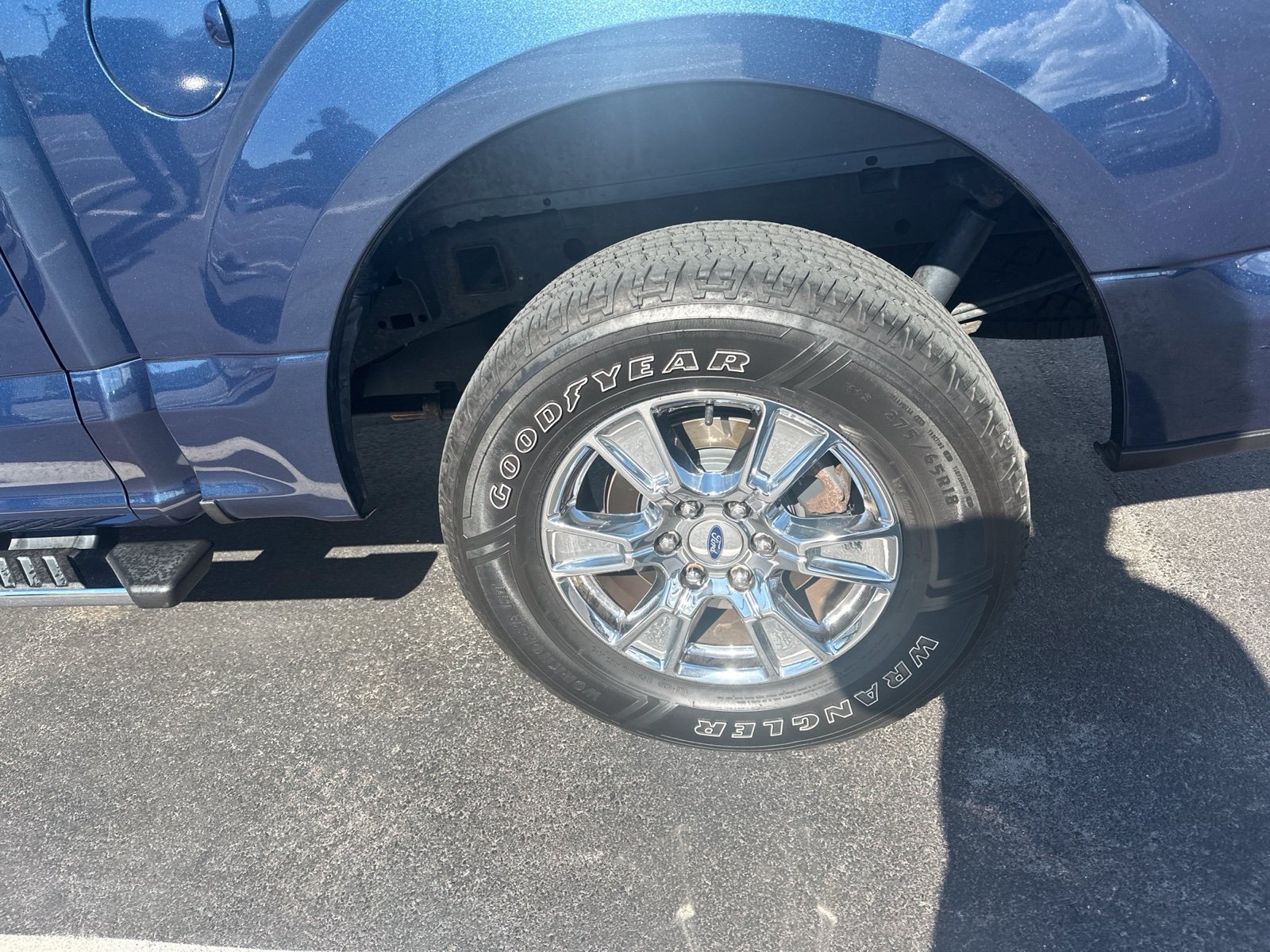 Used 2017 Ford F150 XLT w/ Equipment Group 302A Luxury AWD/4WD image 6