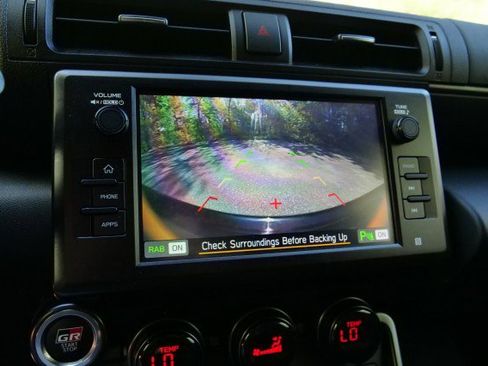 Used 2023 Toyota GR86 10th Anniversary SE image 13