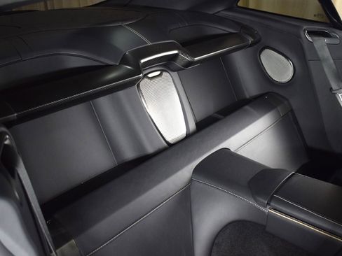 Used 2025 Aston Martin Vanquish image 19