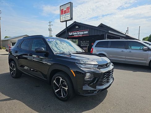 Used 2022 Chevrolet TrailBlazer RS FWD image 1