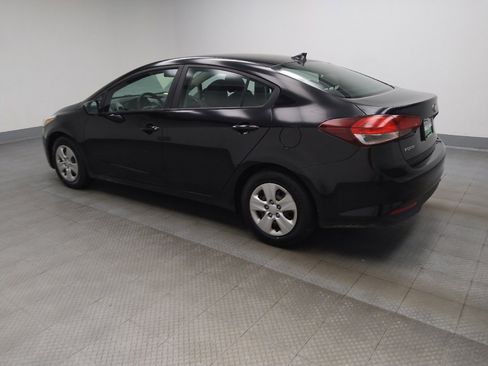 Used 2017 Kia Forte LX FWD image 3