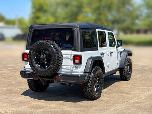 Used 2026 Jeep Wrangler Unlimited Sport AWD/4WD image 12