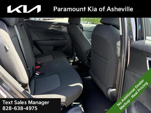 New 2026 Kia Sportage LX w/ LX Convenience Package AWD/4WD image 21