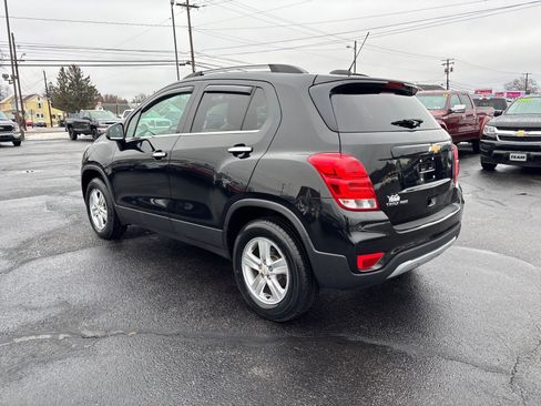 Used 2019 Chevrolet Trax LT w/ LT Convenience Package AWD/4WD image 6