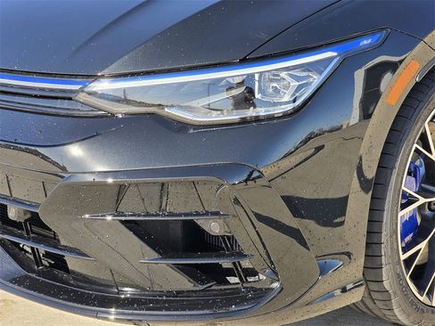 New 2026 Volkswagen Golf image 6