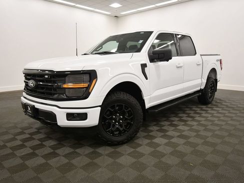 Used 2024 Ford F150 XLT w/ XLT Black Appearance Package AWD/4WD image 2