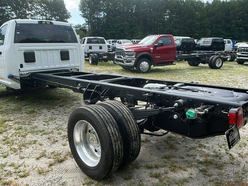 New 2025 RAM 5500 Tradesman image 10