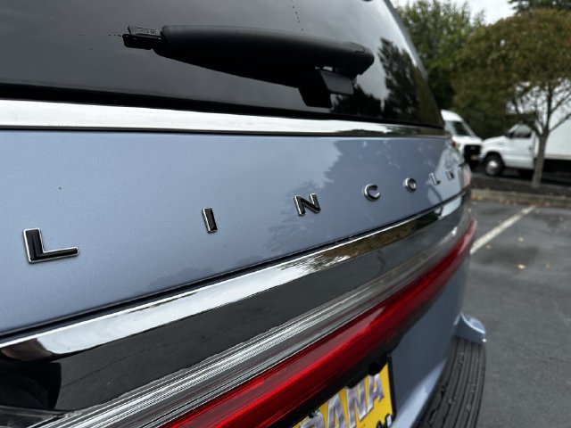 Certified 2020 Lincoln Navigator Black Label w/ Cargo Convenience Package AWD/4WD image 47