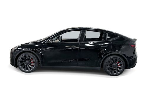 Certified 2023 Tesla Model Y Performance AWD/4WD image 3