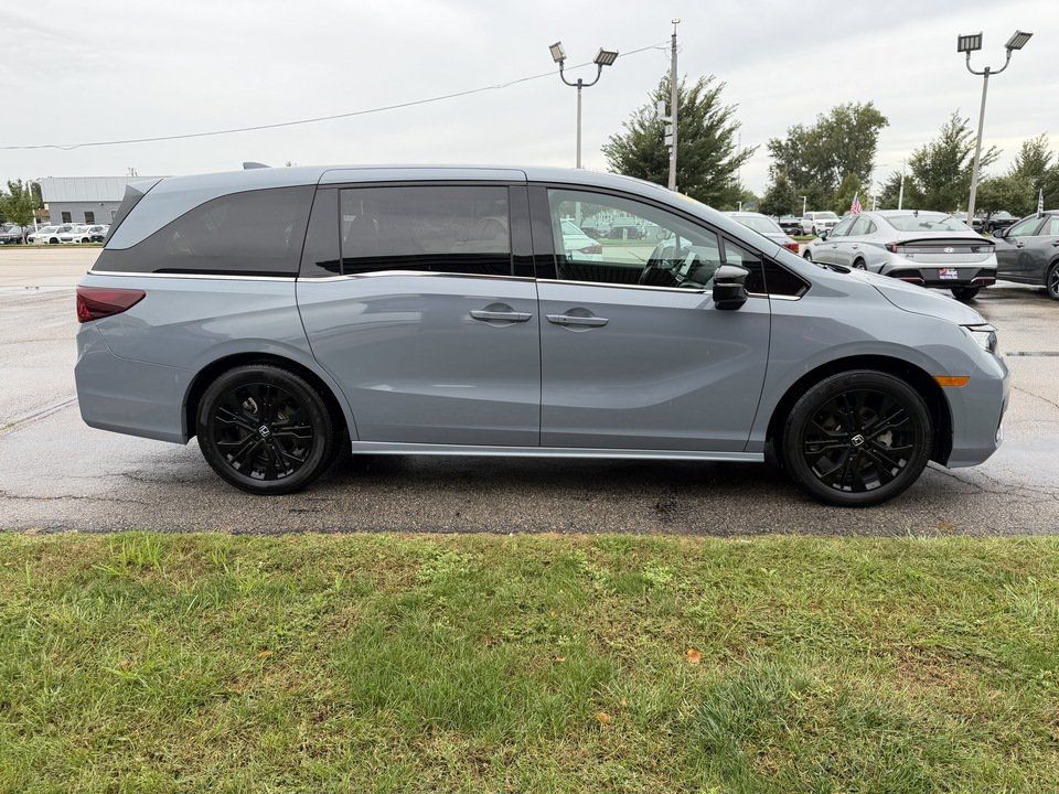 Used 2025 Honda Odyssey Sport-L image 7