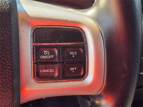 Used 2020 Dodge Journey SE w/ SE Popular Equipment Group image 15