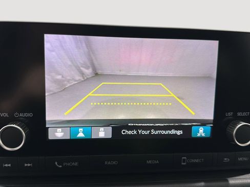 Used 2024 Honda HR-V Sport image 11